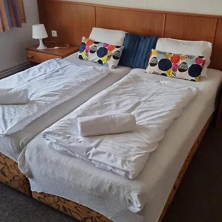 Otel Mared 3*
