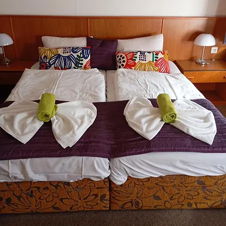 Mared Otel